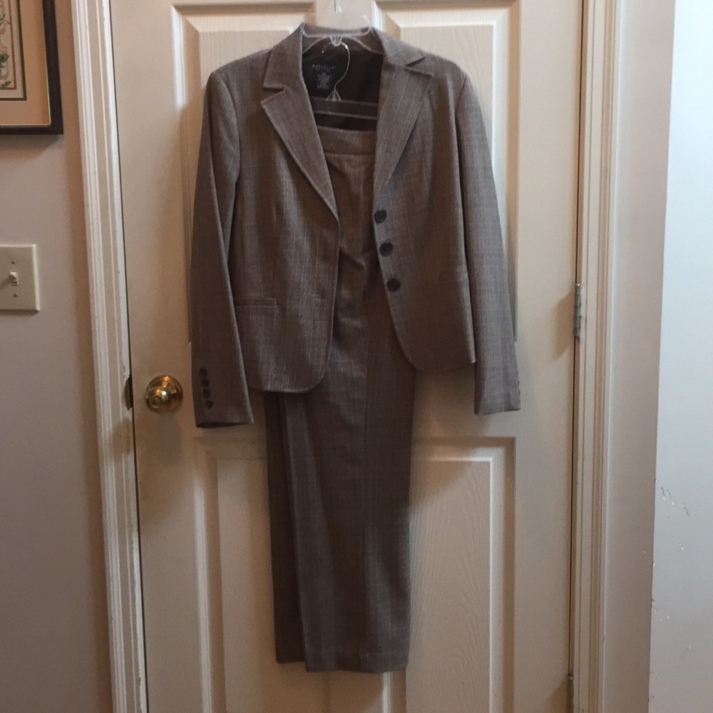 Suit with blazer and pants